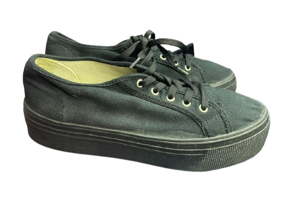 Black Sneakers for men and women