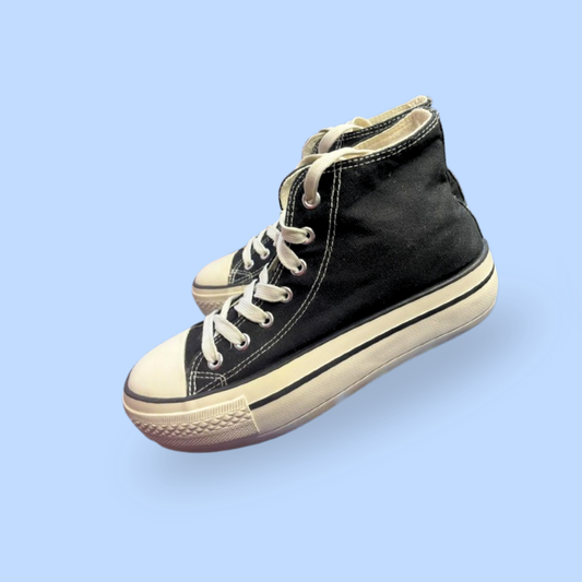 Converse Women’s Chuck Taylor All Star Lift High Top – Black Platform Sneakers